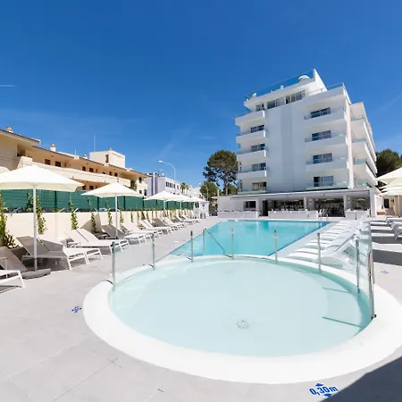 فندق Sky Senses 4*